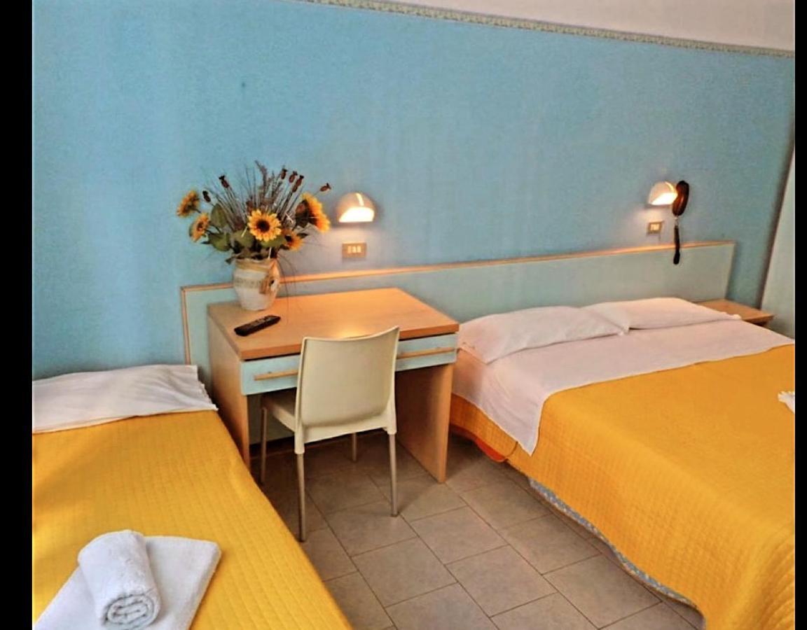 Hotel Silvana Beach Ρίμινι Εξωτερικό φωτογραφία