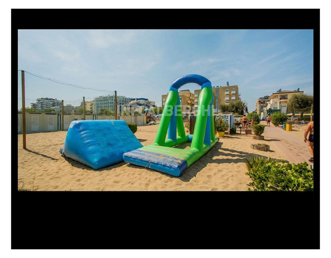 Hotel Silvana Beach Ρίμινι Εξωτερικό φωτογραφία